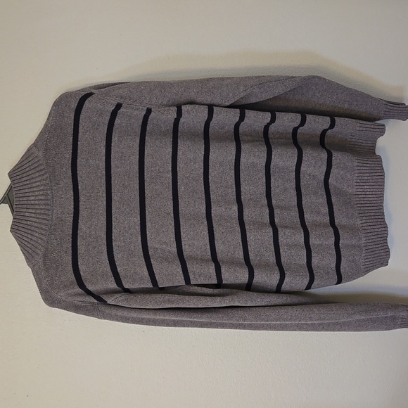 Chatham Road Striped Gray Sweater Size Large - Picture 2 of 6